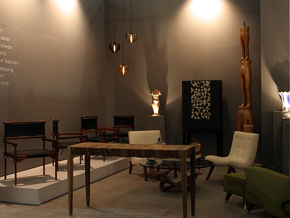 Oculo Pendant Lamps installed in the ADN Galeria stand