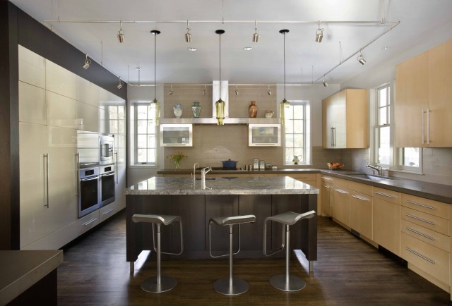 Kitchen Island Pendant Lighting In Leed Certified Home