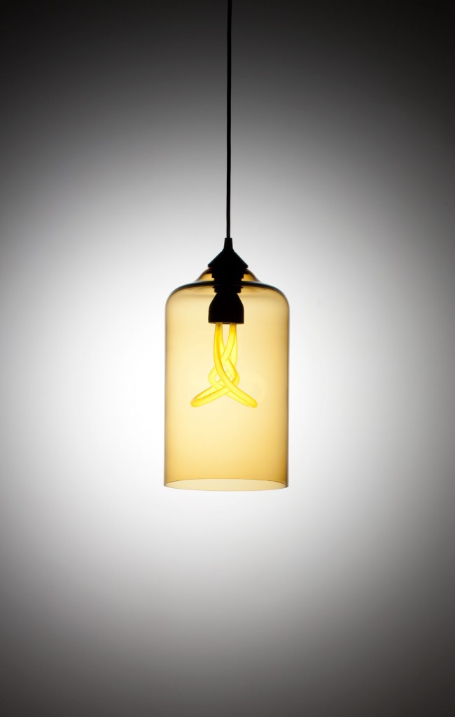 Niche Modern Bella pendant with Plumen 001