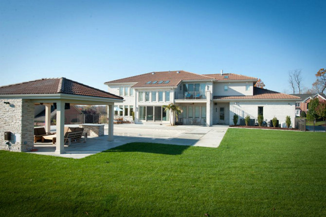 exterior of modern home