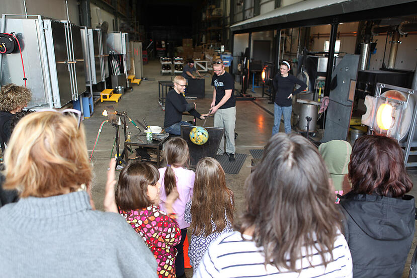 Field Trip to the Niche Modern Glass Studio