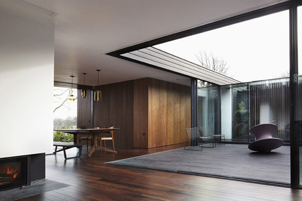 Niche Modern Lighting in London Home