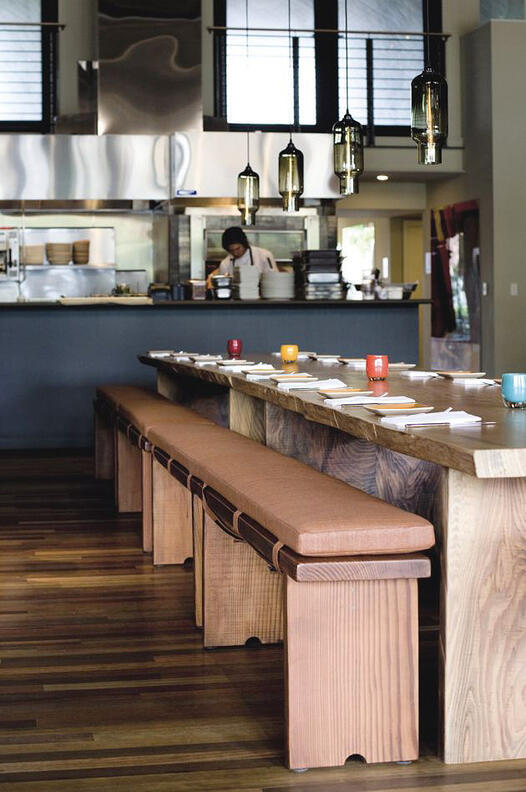Niche Modern pendant lighing in Ubuntu dining room
