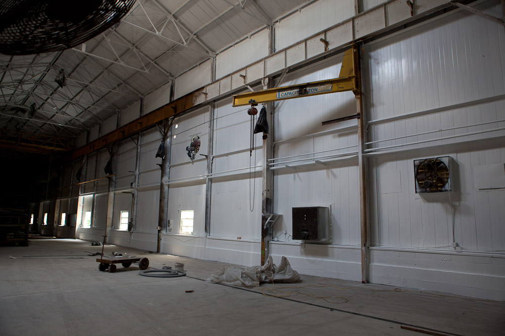 Painting of the main wall is finished in the hot shop