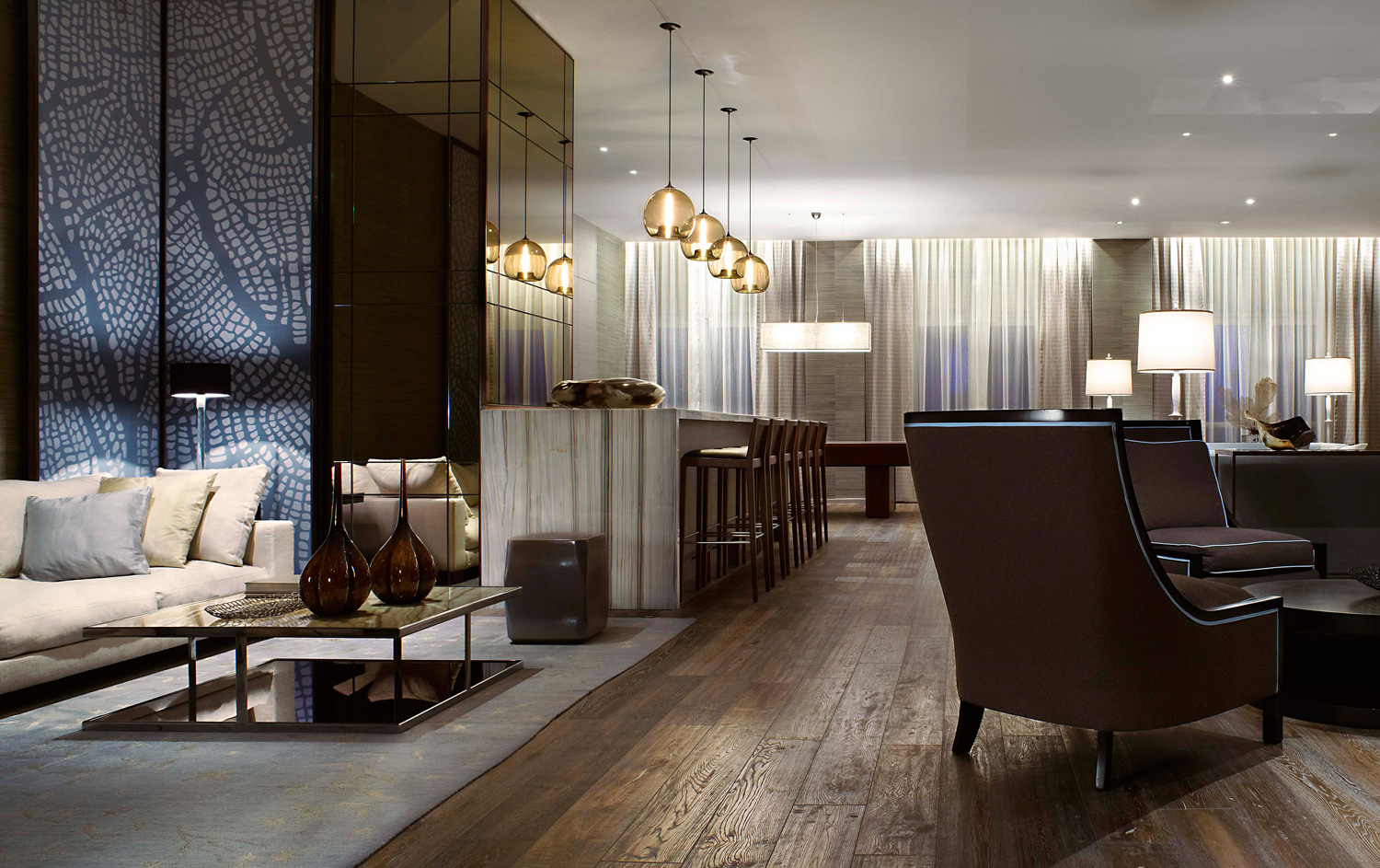 Niche Modern Stamen Pendant Lights in Trump Hollywood, Florida