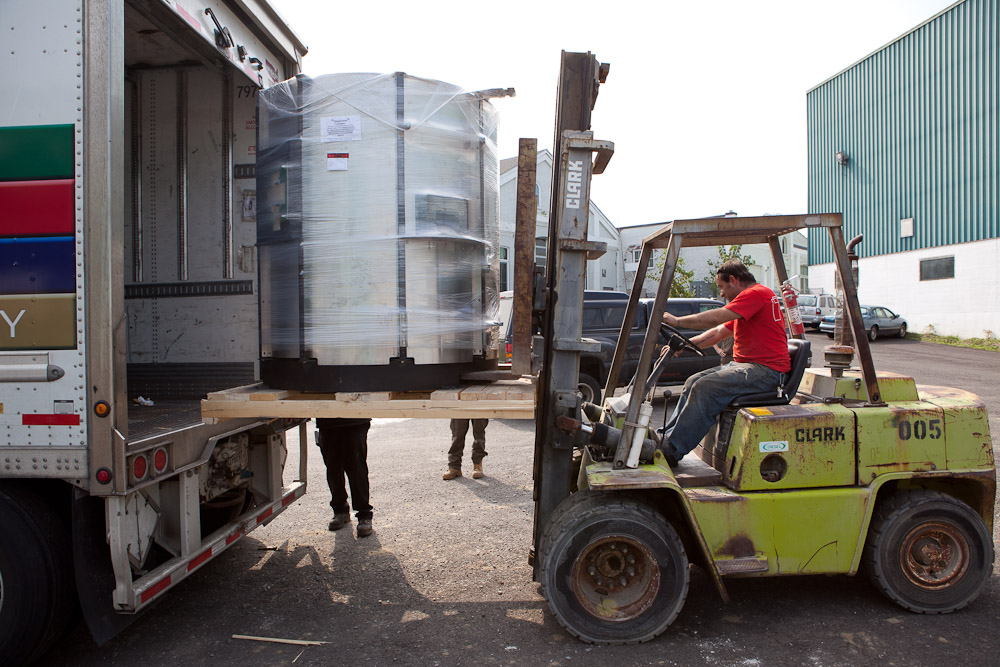 The Wetdog glass furnace arrives at our glass studio
