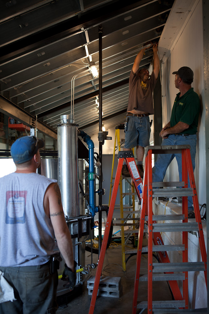 Hooking up the new 1000lb Wet Dog gas furnace