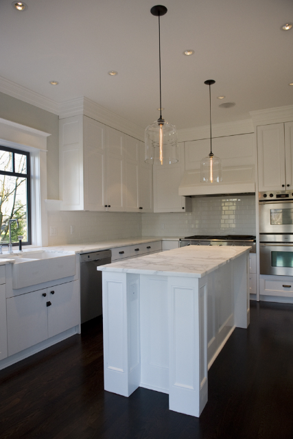 Contemporary Kitchen Lighting Spotted In Chic Canadian Kitchen