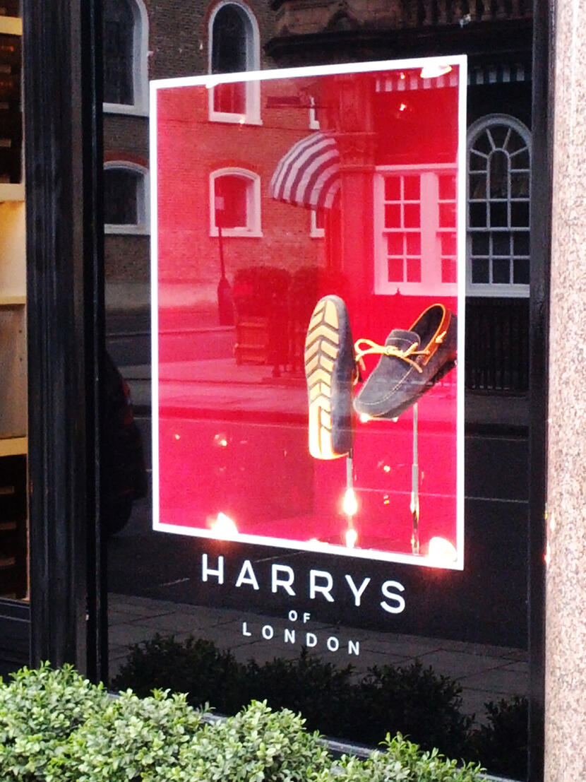 The front facade of Harry's of London