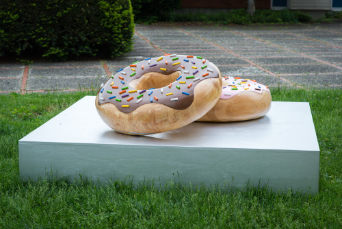 donut-sculpture