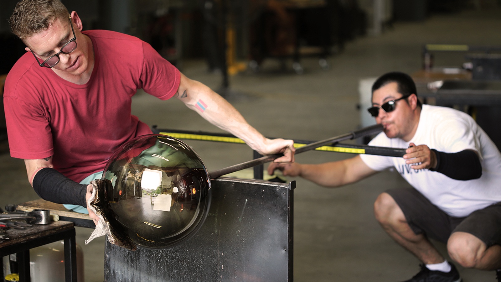 Handmade_Hotshop_Taylor_Terra_2.jpg