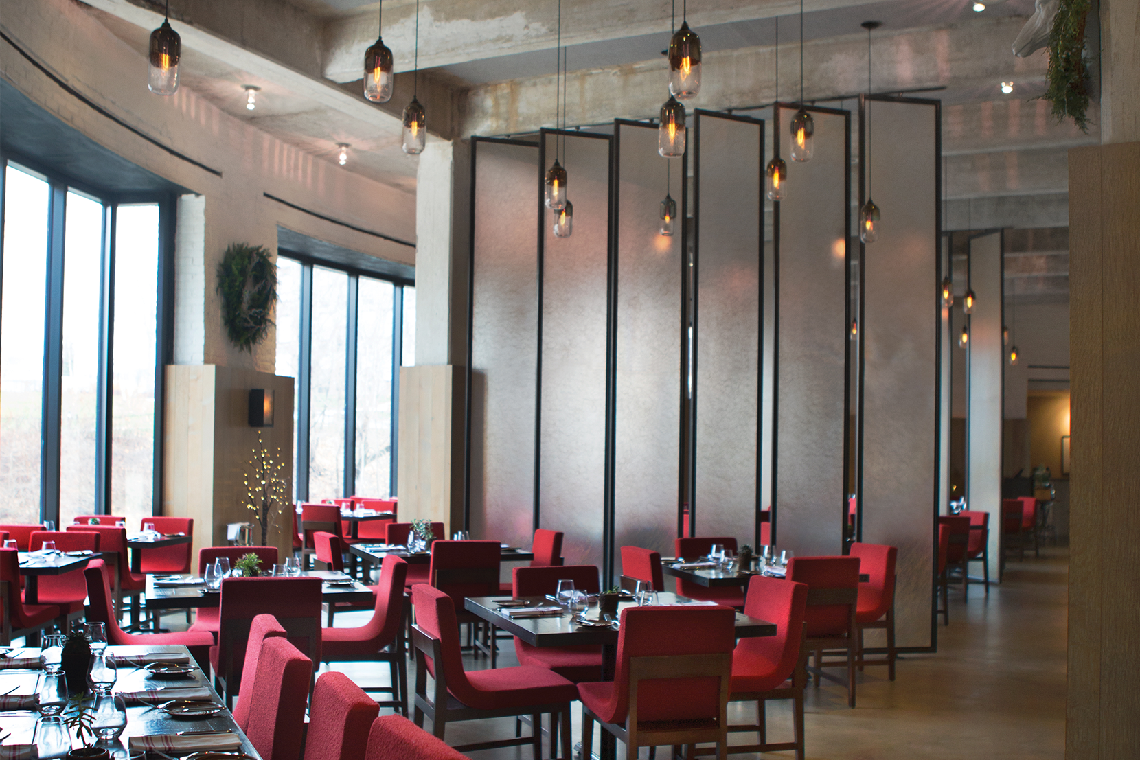 Modern Glass Restaurant Lighting - Mercurio Pendant Lights