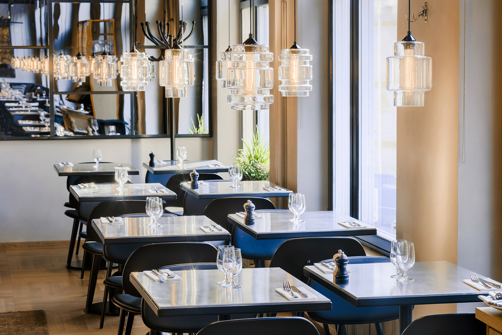Modern Glass Restaurant Lighting - Crystalline Pendant Lights