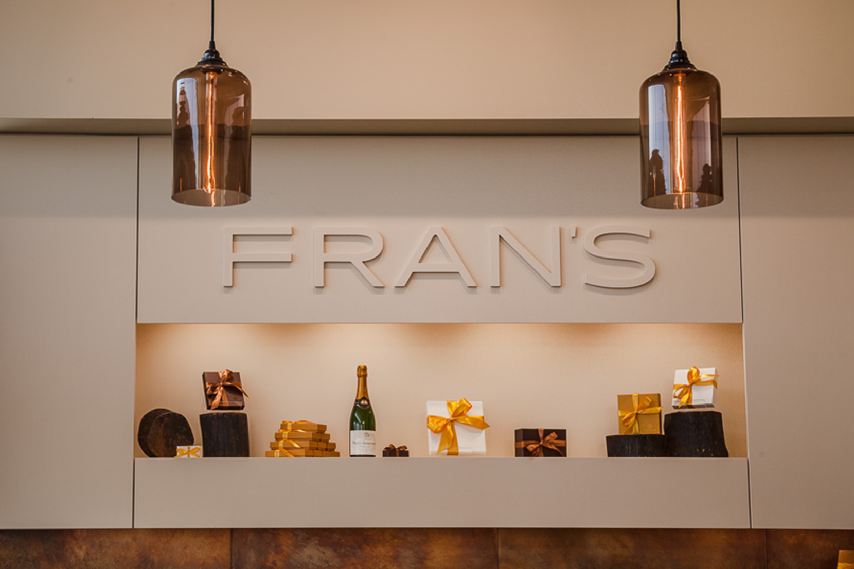 Lighting-Project-Pages-Multi-Pendant-Chocolate-Lights-In-Retail-Space.png